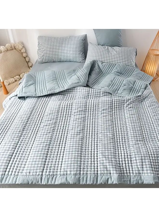 Falling Flowers Hypoallergenic All Season Polyester Comforter 70 87 x 78 74 Inches Machine Washable for Home Office Travel - Image 5